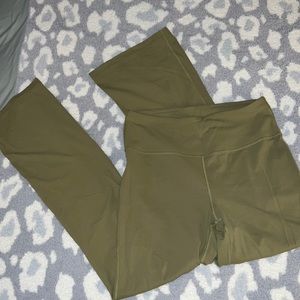 Lululemon Goove Super High Rise Flared pant nulu